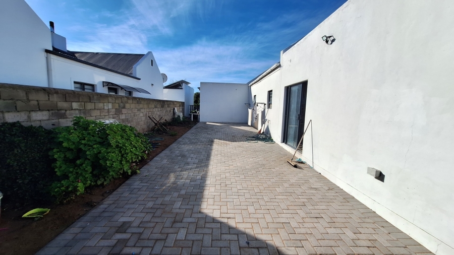 3 Bedroom Property for Sale in Velddrif Western Cape